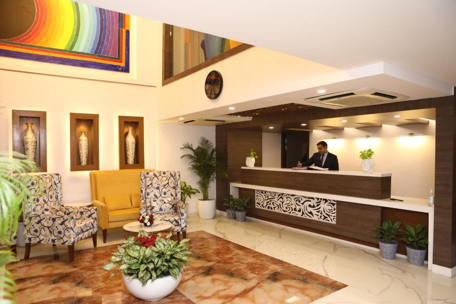 Hotel Cardinal Oxmo Delhi Airport Nova Deli Exterior foto